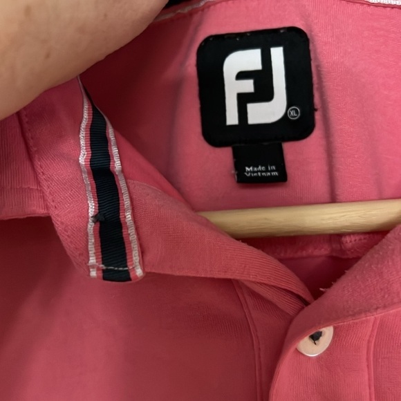 FJ size XL - Picture 3 of 4